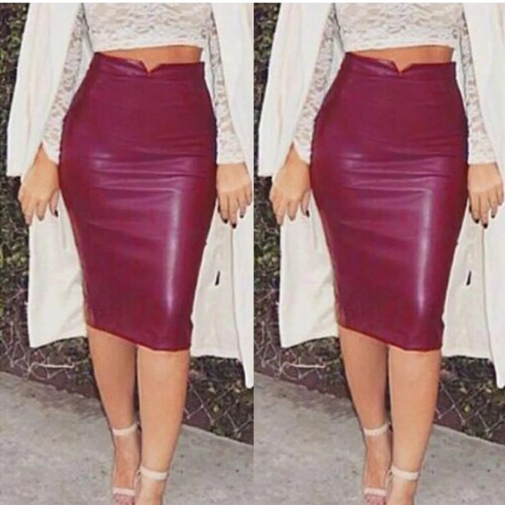 Faux Leather midi/Pencil Skirt🌹 - Picture 2 of 6